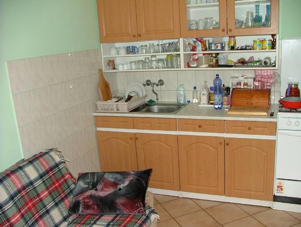 8513 Mihályháza - Rózsi Vendégház - Housity