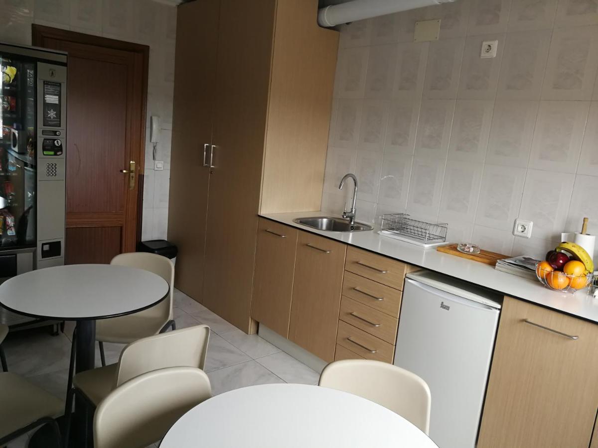 Hostal Cerecedo - Housity