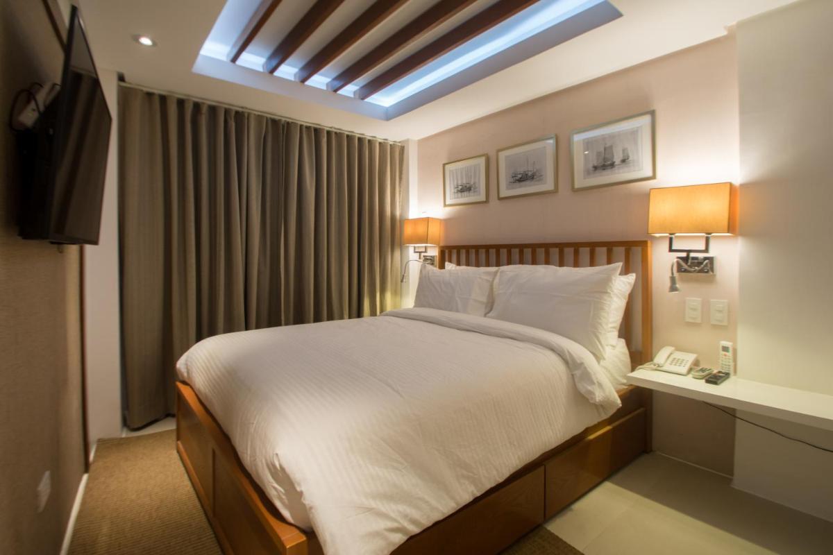 Signature Boracay Blue - Hizvo