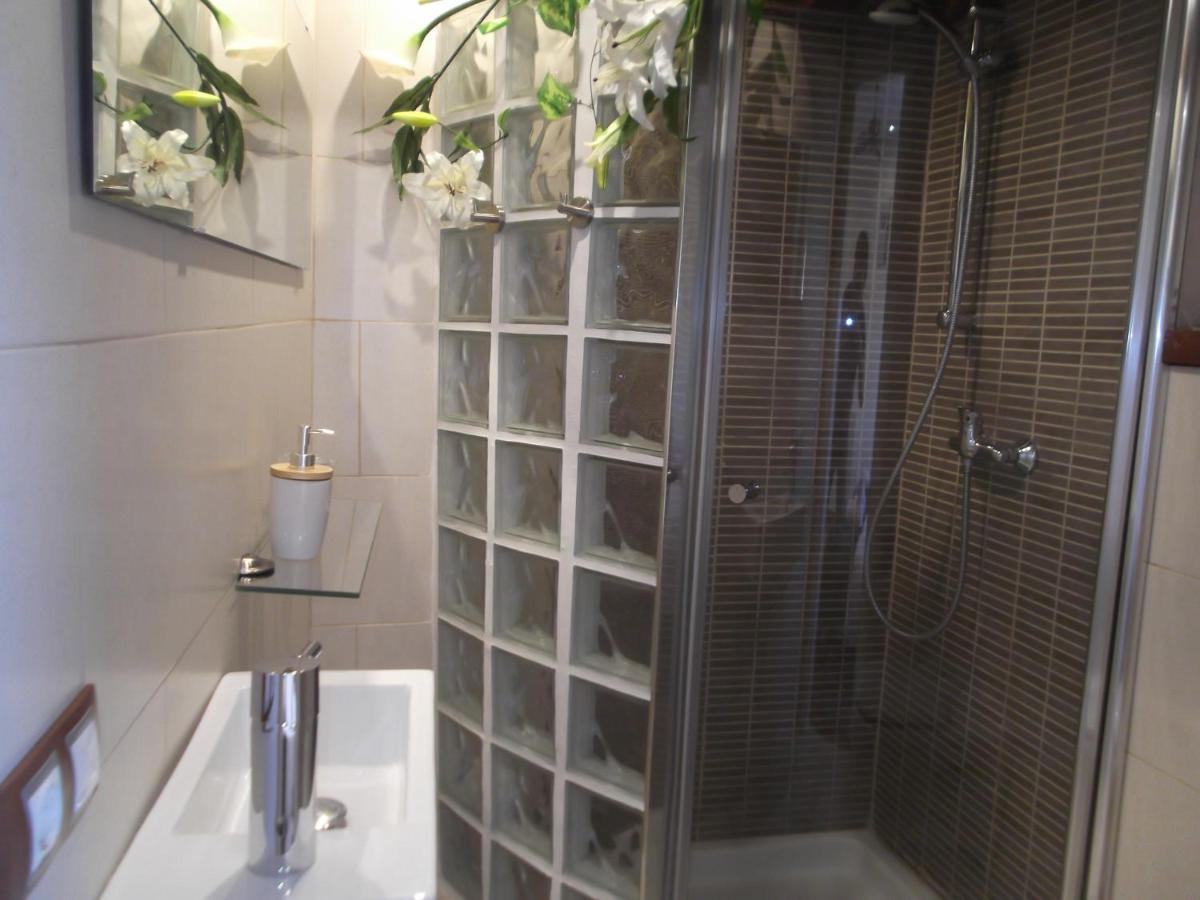 A&E.Escornalbou - Housity