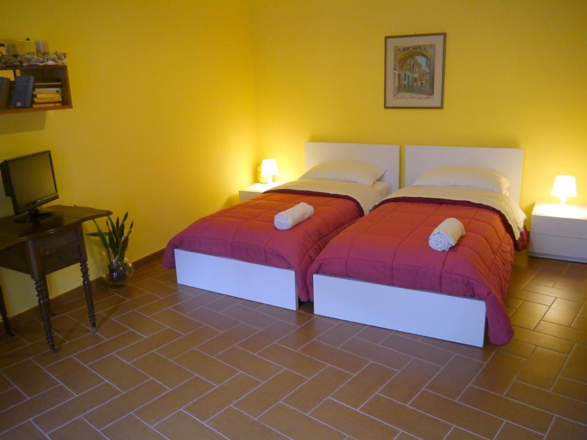 B&B La Muraglia - Housity