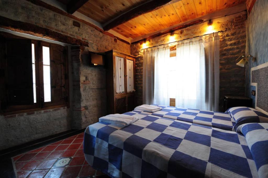 Hotel Rural La Enhorcadora - Housity