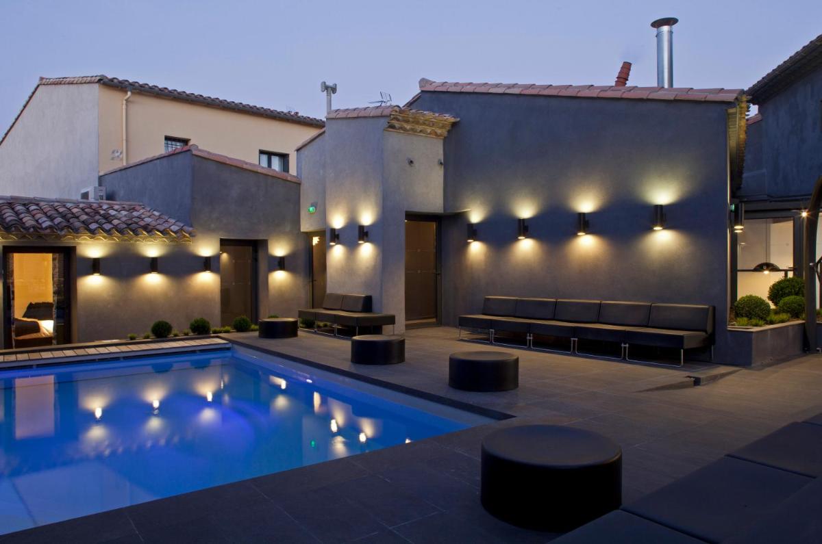 Piscine de l'établissement Hôtel De L'octroi ou située à proximité