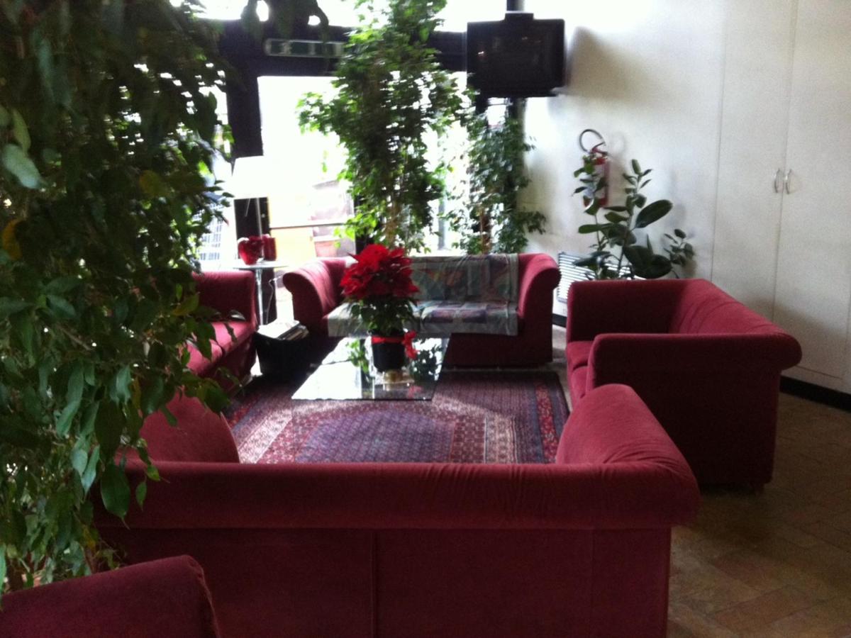 Hotel La Torre - Housity
