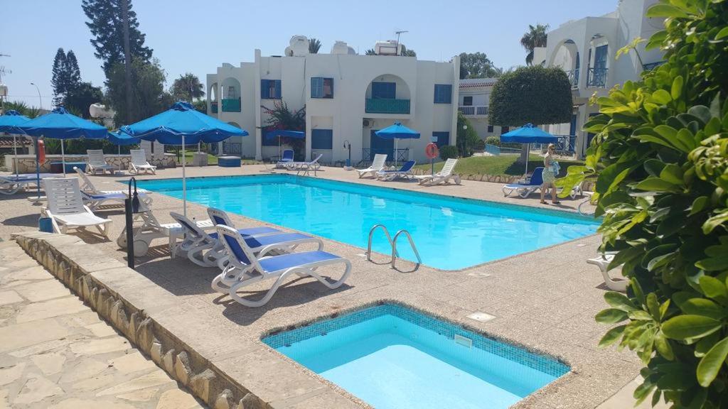 Dhekelia Diamond - Hizvo