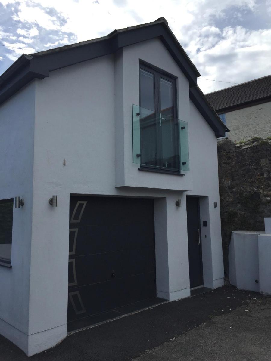 Coachhouse - Housity