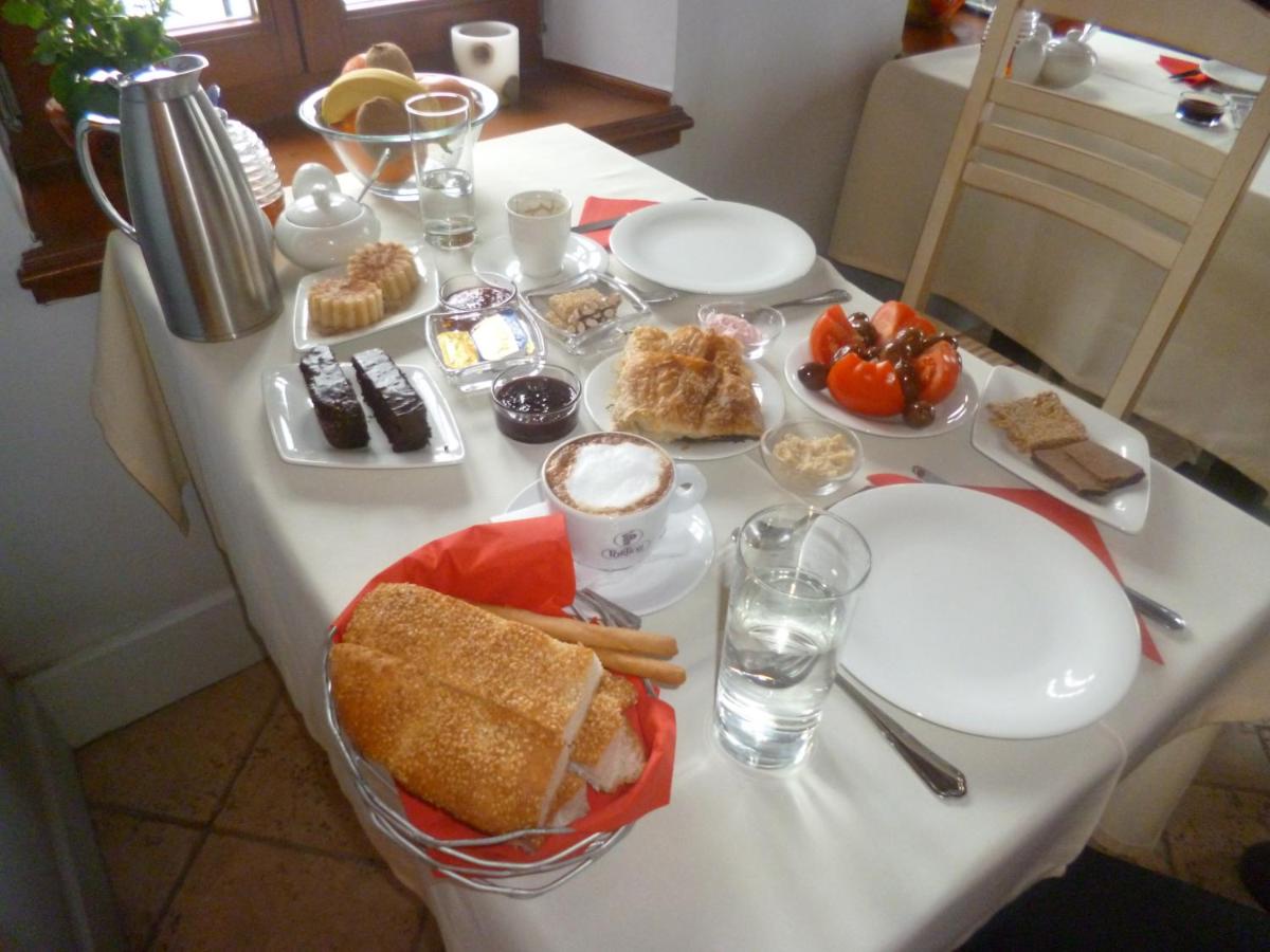 Nymfes Hotel - Housity
