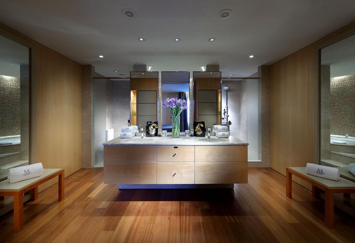 Eurostars Grand Marina Hotel GL - Housity