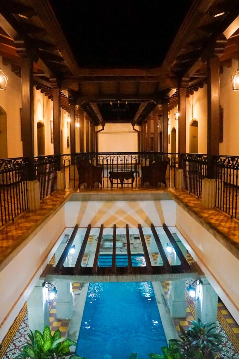 Hotel & Restaurante La Gran Francia - Housity