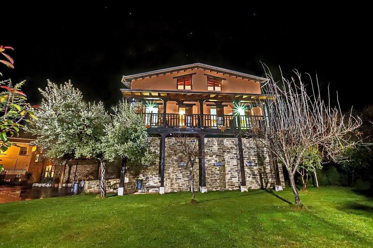 Hotel Rural El Verdenal - Housity