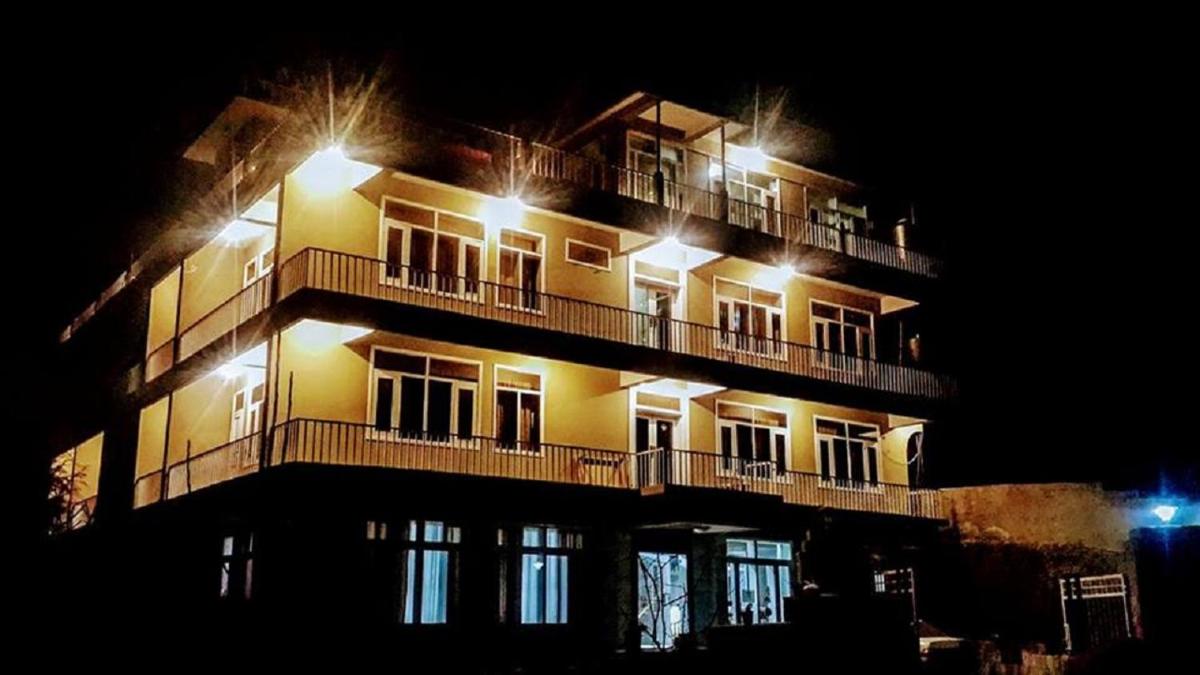 Hunza View Hotel - Housity