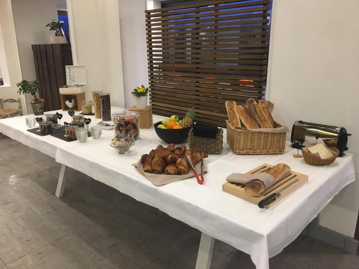 Nourriture dans l'hôtel ou à proximité