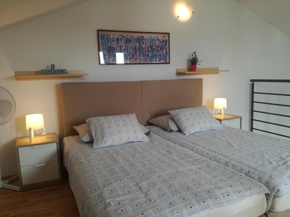 Apartments Henc - Housity