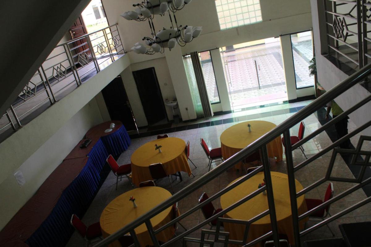 Mega Bintang Sweet Hotel 2 - Housity