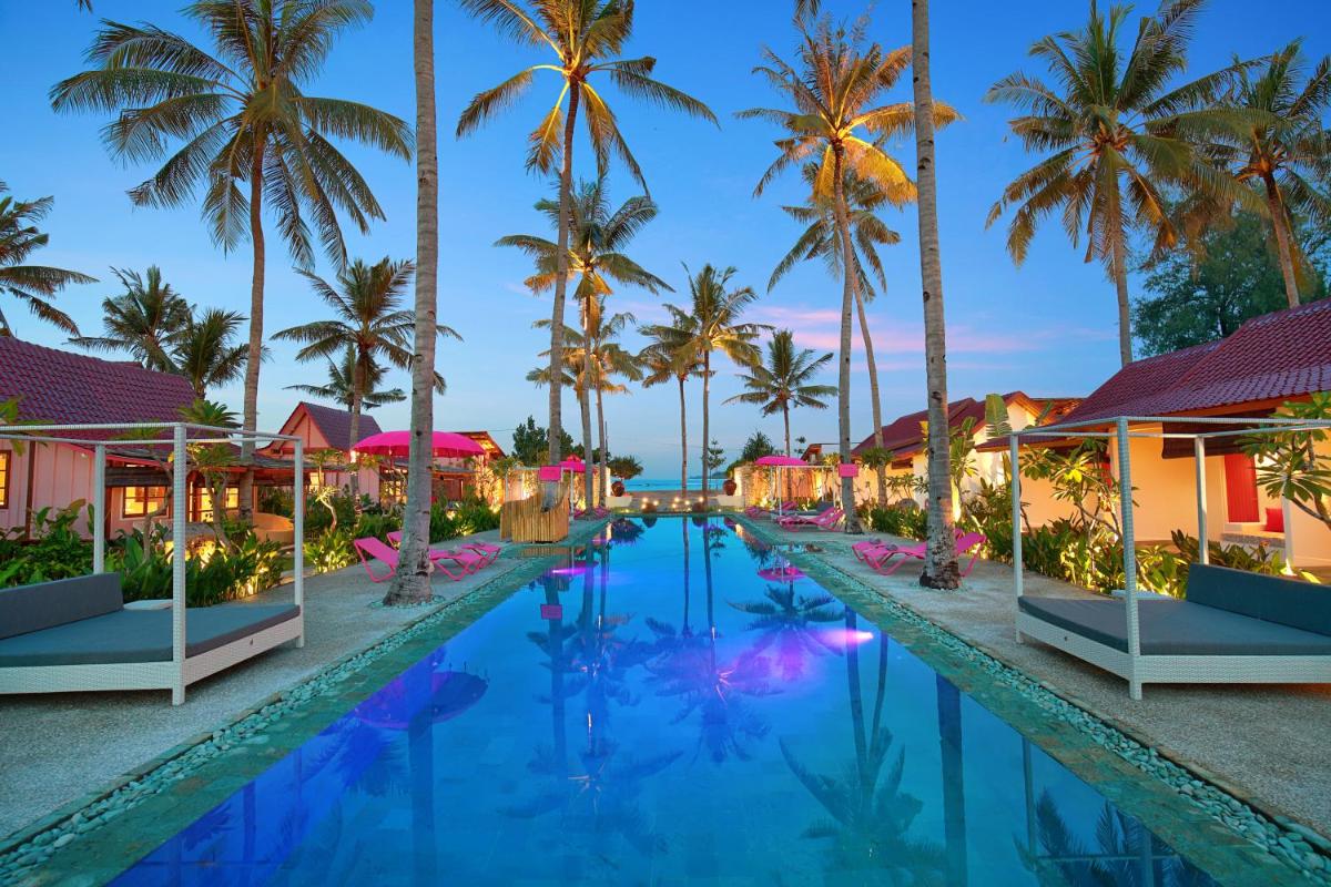 PinkCoco Gili Air - Constant Surprises & for Cool Adults Only - Housity