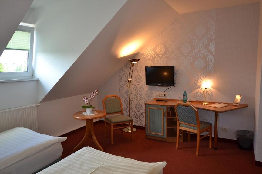 Hotel & Restaurant Zur Linde - Housity