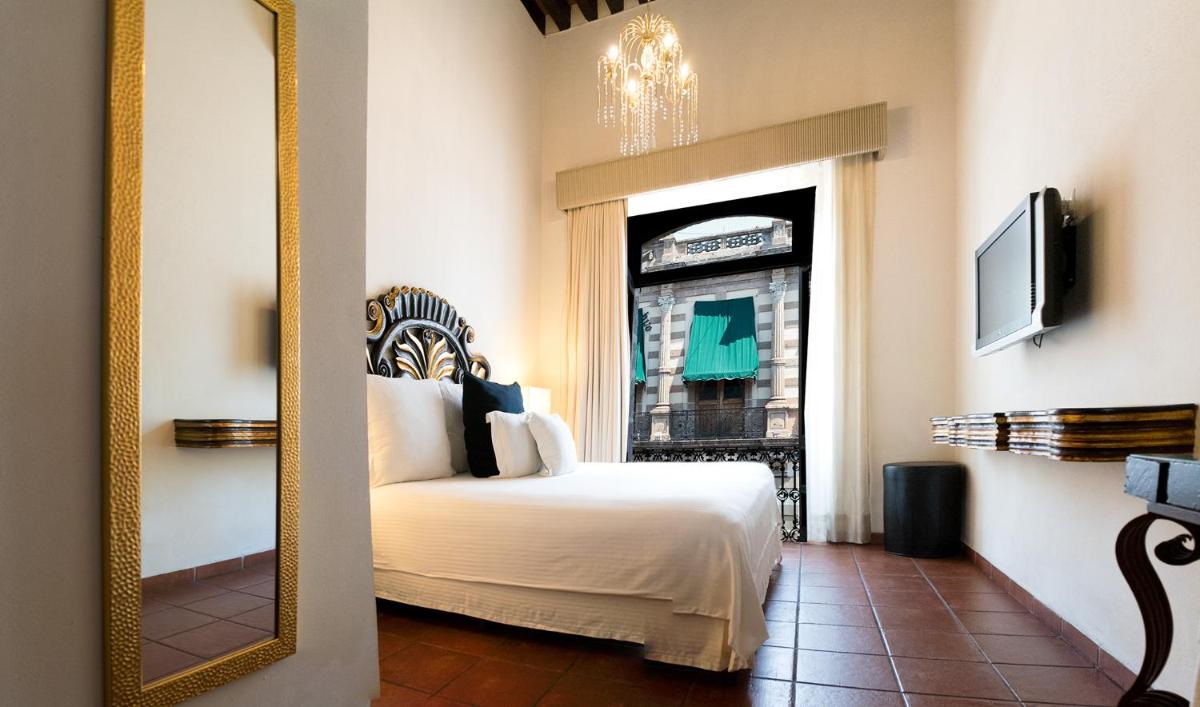 Hotel Herencia By Hosting House - Hizvo