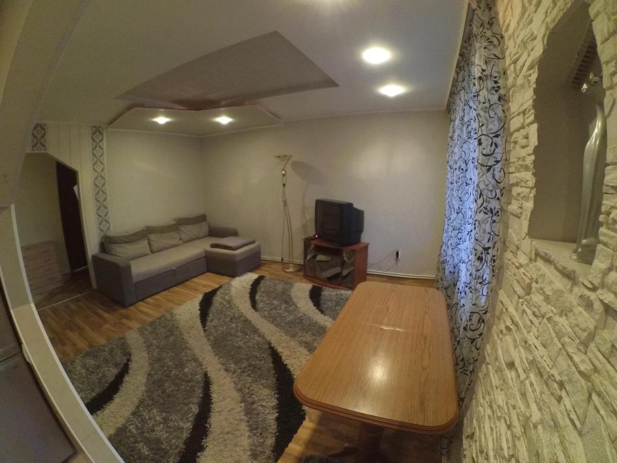 Tihogo 15 - Housity