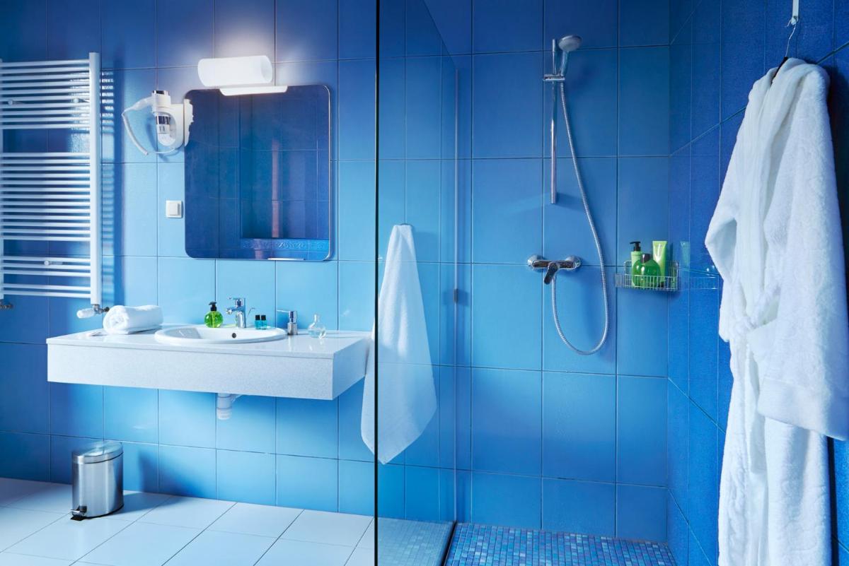 Glas-Hotel 3* - Housity