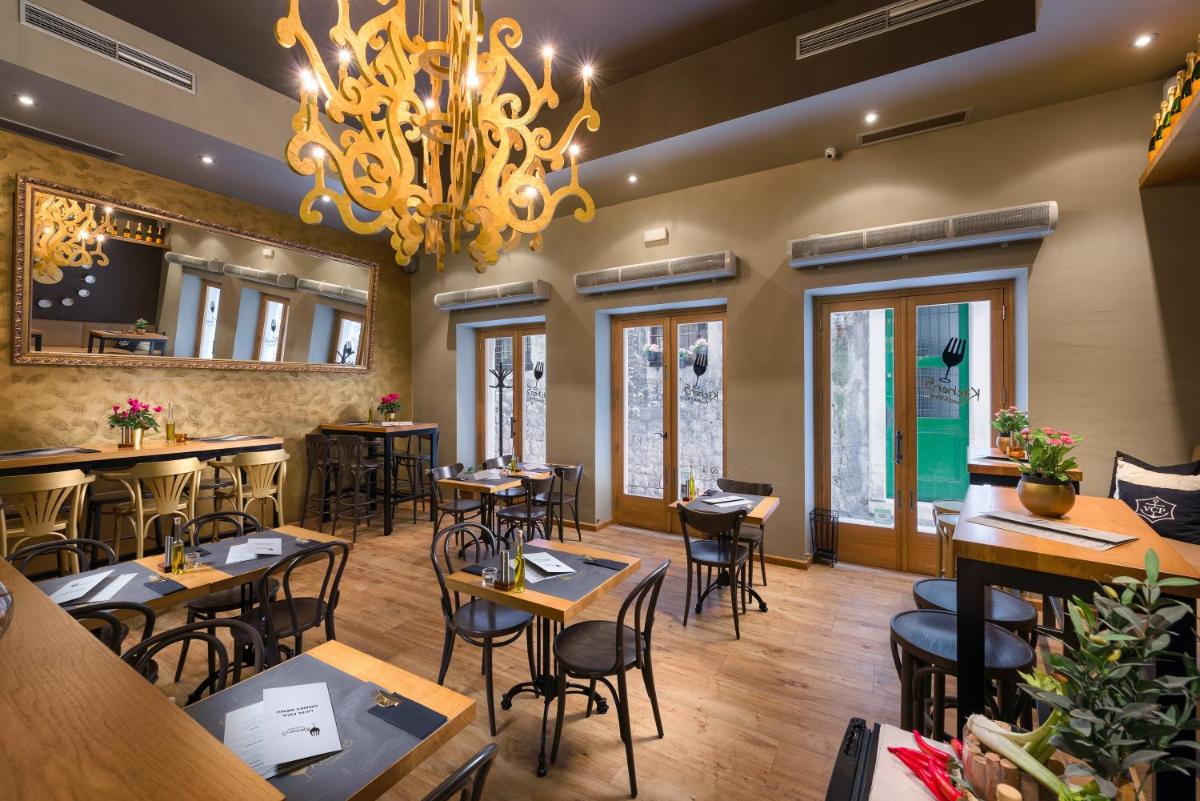 Piazza Heritage Hotel - Housity