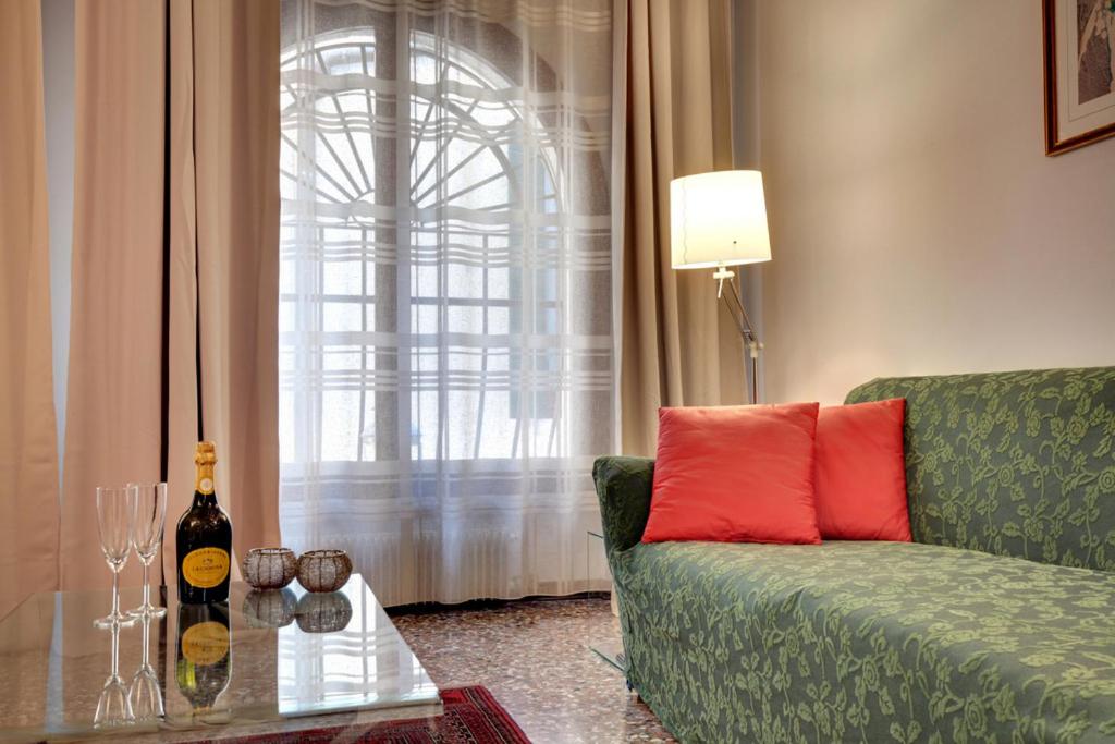 Suitetrails - Saint's Mark Apartment Venice