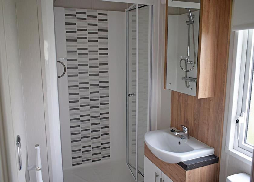 Richmond Holiday Centre - Housity