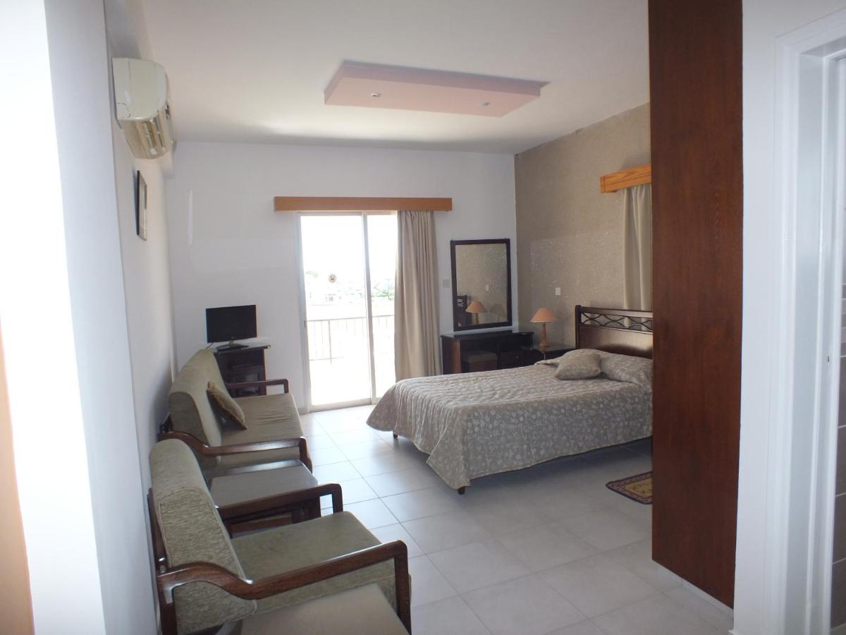 Petsas Apartments - Housity