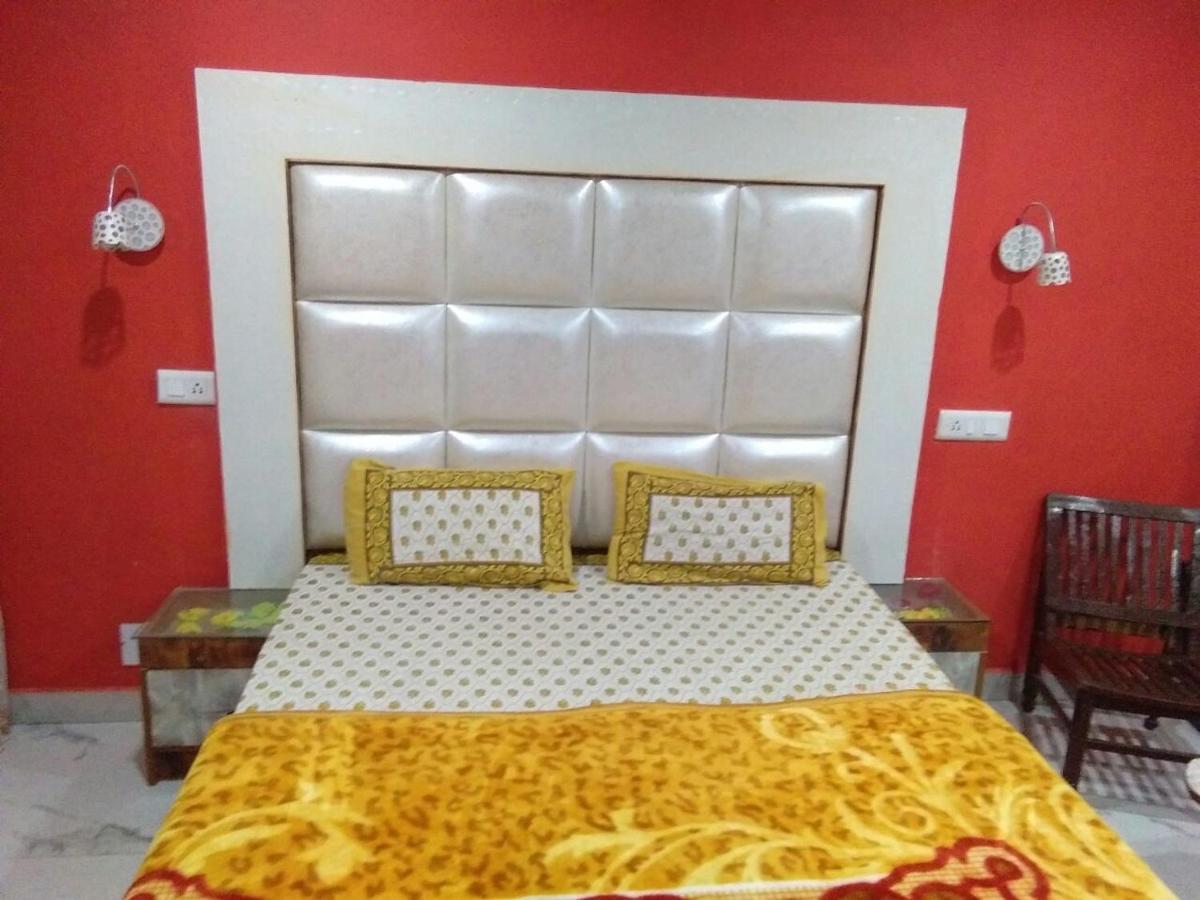 RidgeView Homestay near Lakkar Bazar - Housity