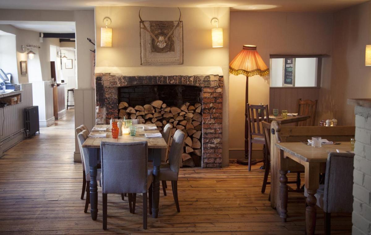 The White Hart - Housity