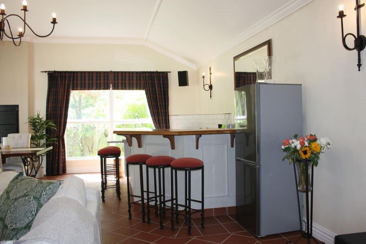 Camelot in Constantia - Housity