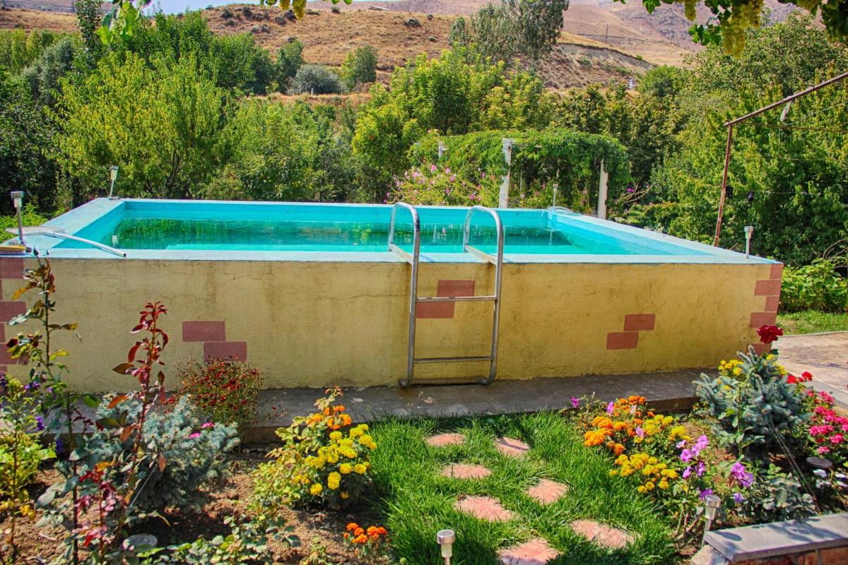 Ashot & Gohar B&B - Housity
