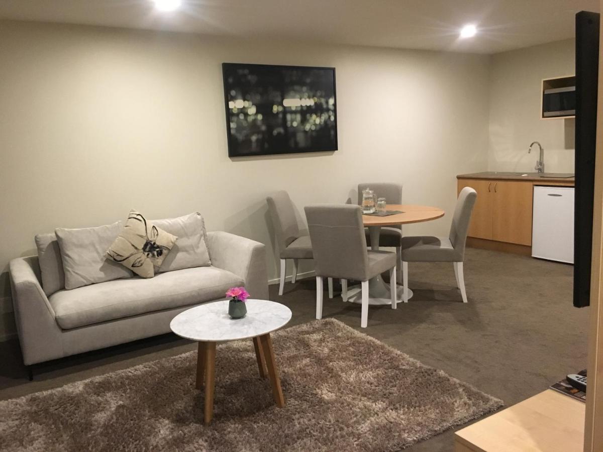 Greenlane Suites - Hizvo