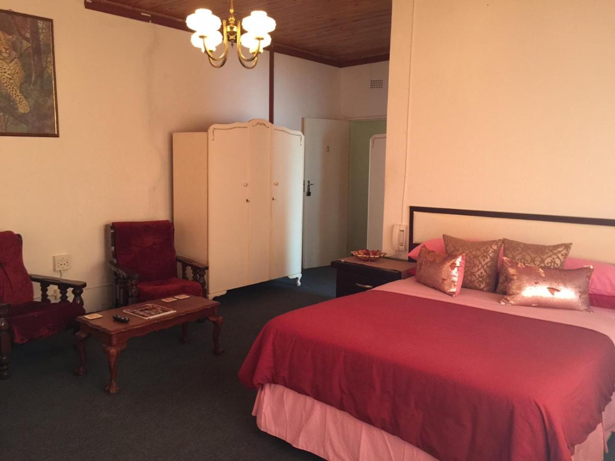 Suitetrails - La Rive Waterberg Accommodation
