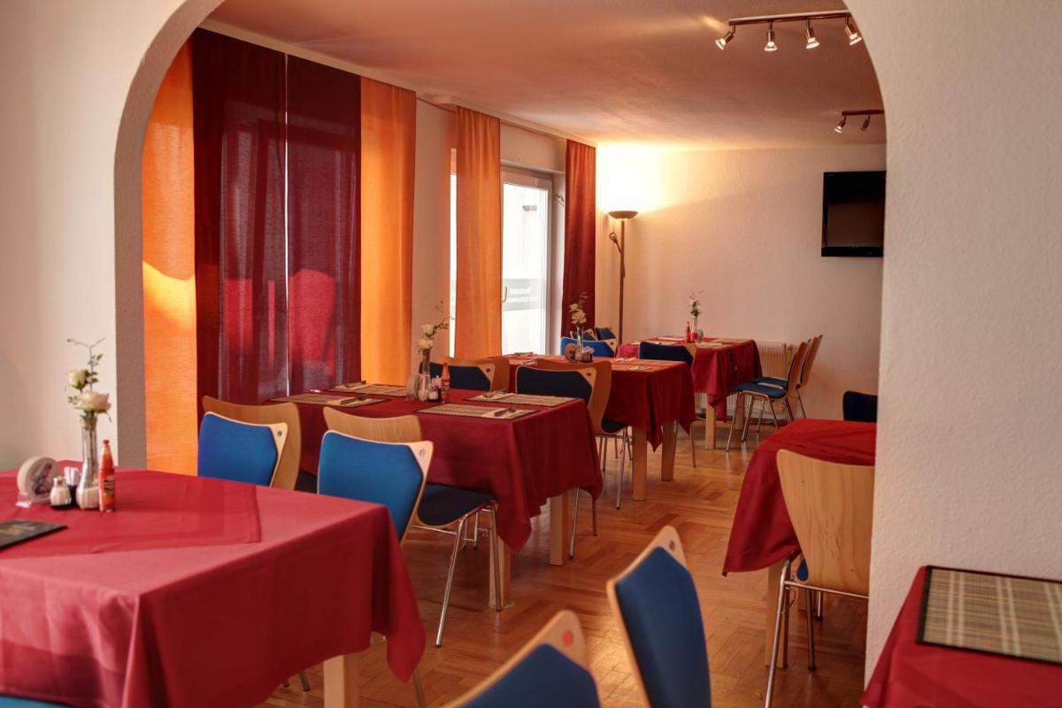 Garni Hotel Rödelheimer Hof - Housity