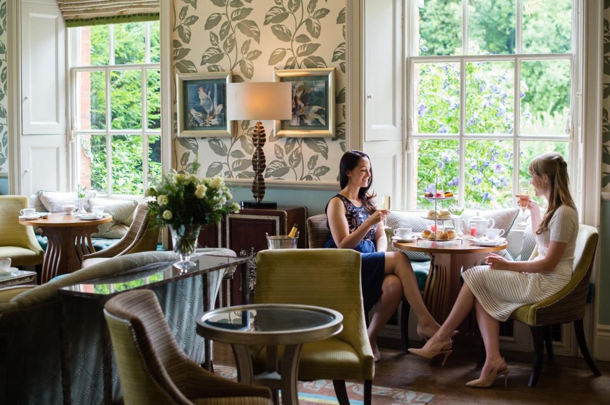 Lainston House - Housity