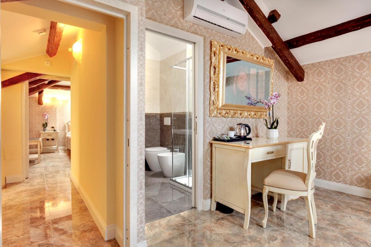 New Reiter Hotel - Housity