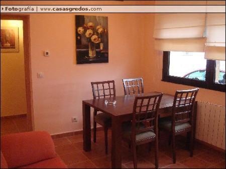 Casa Rural Blascosancho - Housity