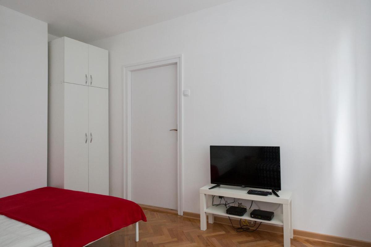 Apartment Slavija square/Clinical center of Serbia - Housity