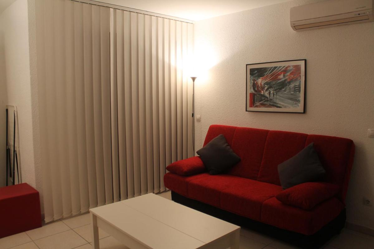 Absolute Apartment - Housity