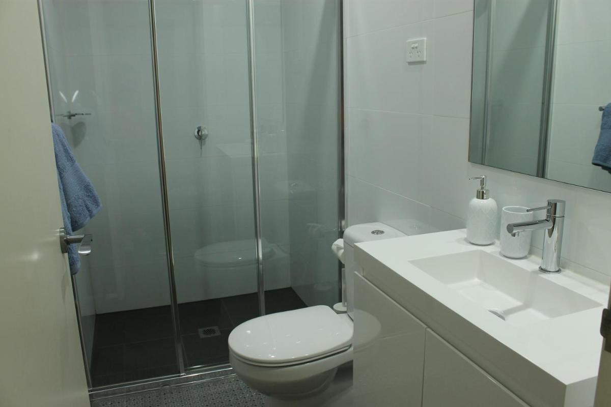 Enjoyable Holiday Home For Group Six - Housity