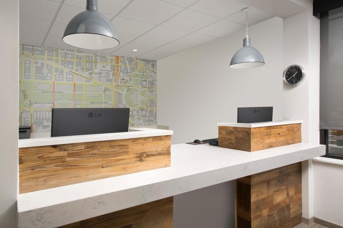 Ivy City Hotel - Housity