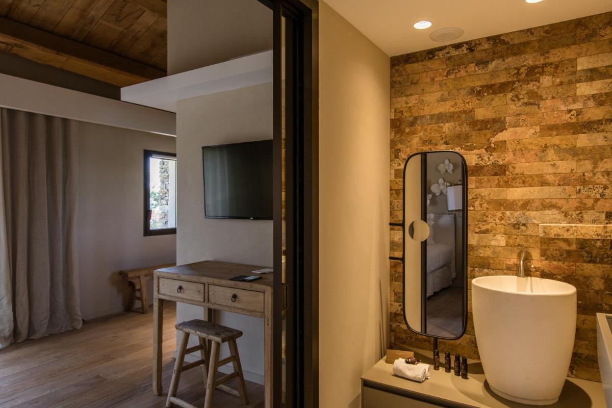 Salle de bains dans l'établissement Misincu