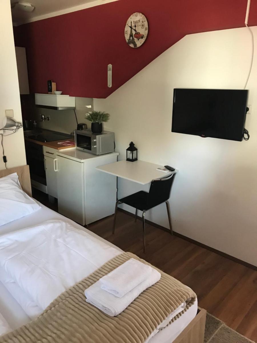 Five Apartments - Housity