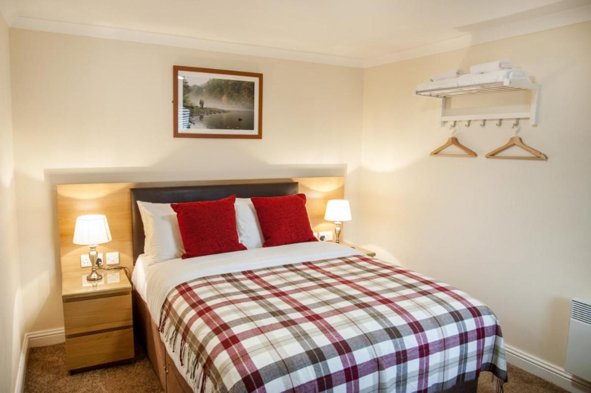 The Fir Tree Country Hotel - Housity