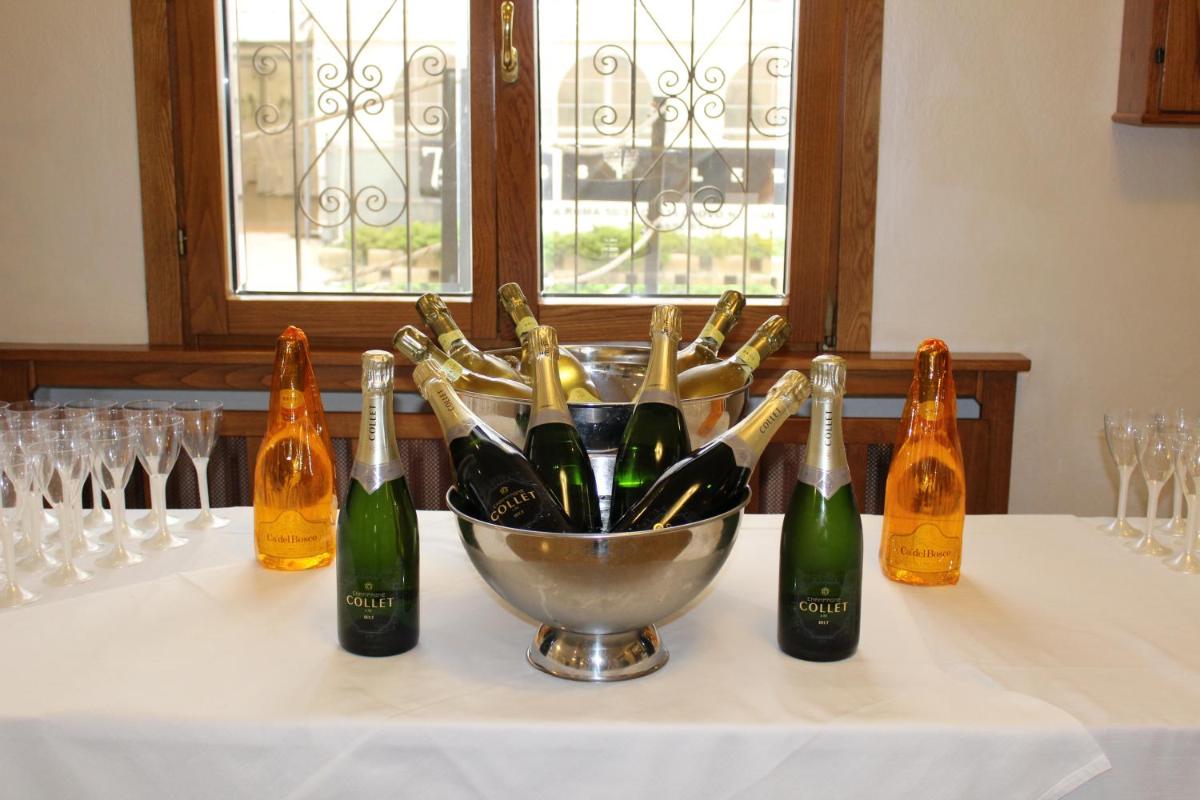 Albergo Ristorante Miramonti Toano - Housity