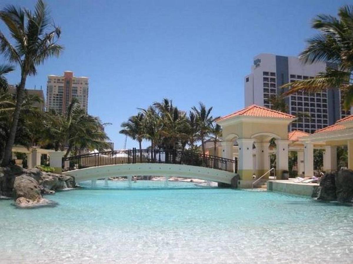 The Towers of Chevron Renaissance - Holidays Gold Coast - Housity