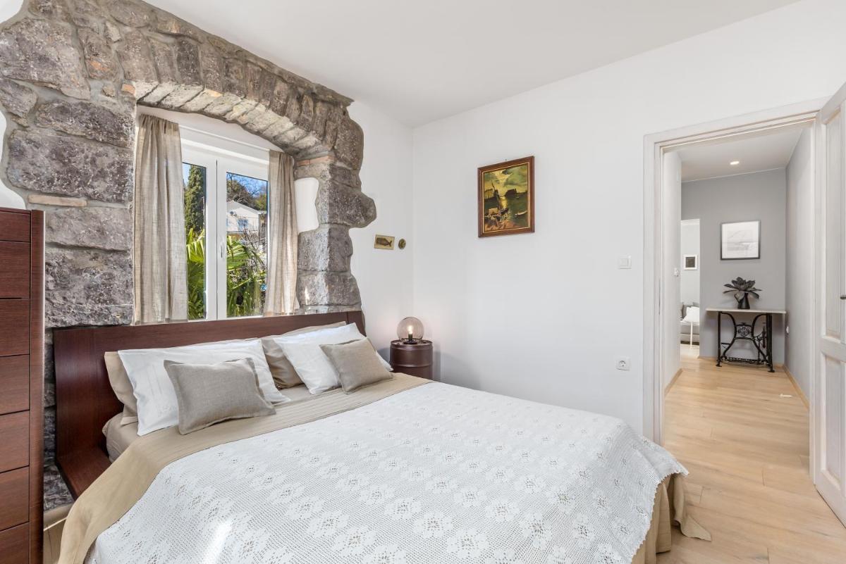 Apartment Katarina - Housity
