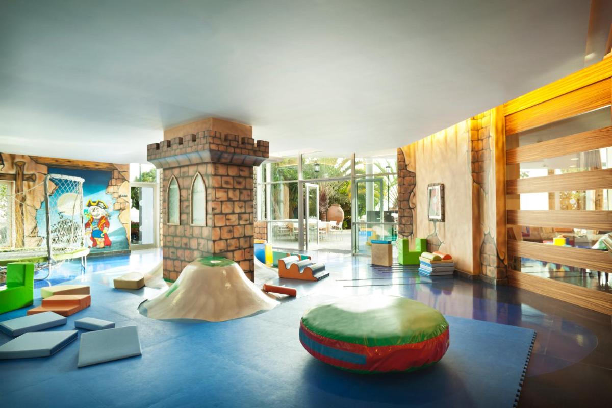 Imagen de la galería de Adrián Hoteles Roca Nivaria, en Adeje