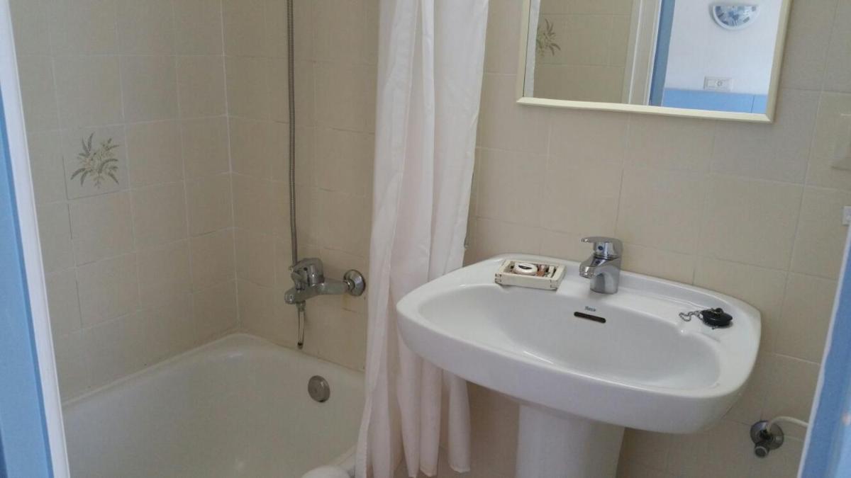 Hotel del Mar - Housity