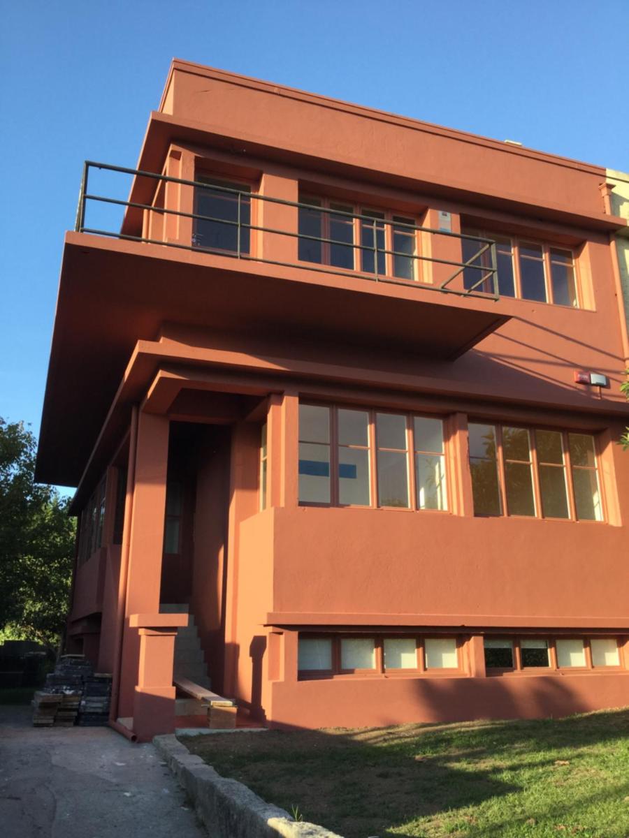 Slowly Garden House - Housity